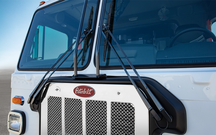 Peterbilt 520 - Image 10