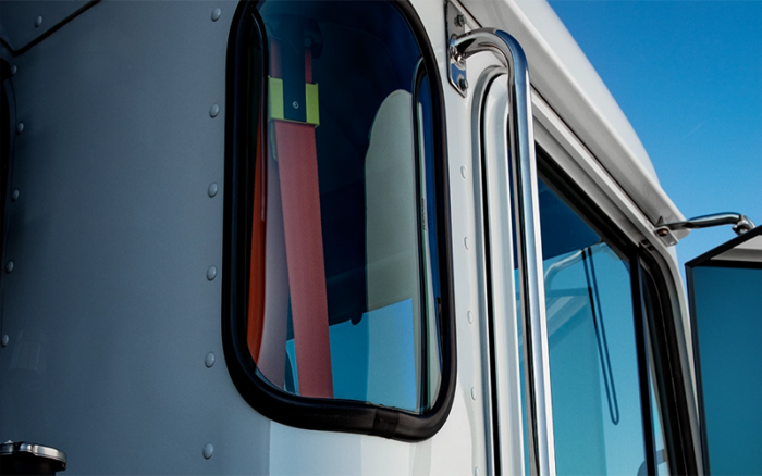 Peterbilt 520 - Image 9