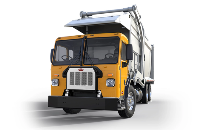 Peterbilt 520 - Image 2