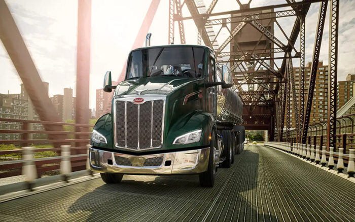 Peterbilt 579