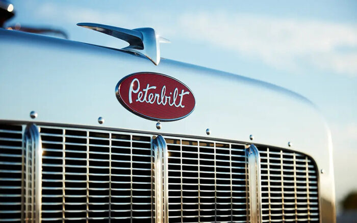 Peterbilt 589